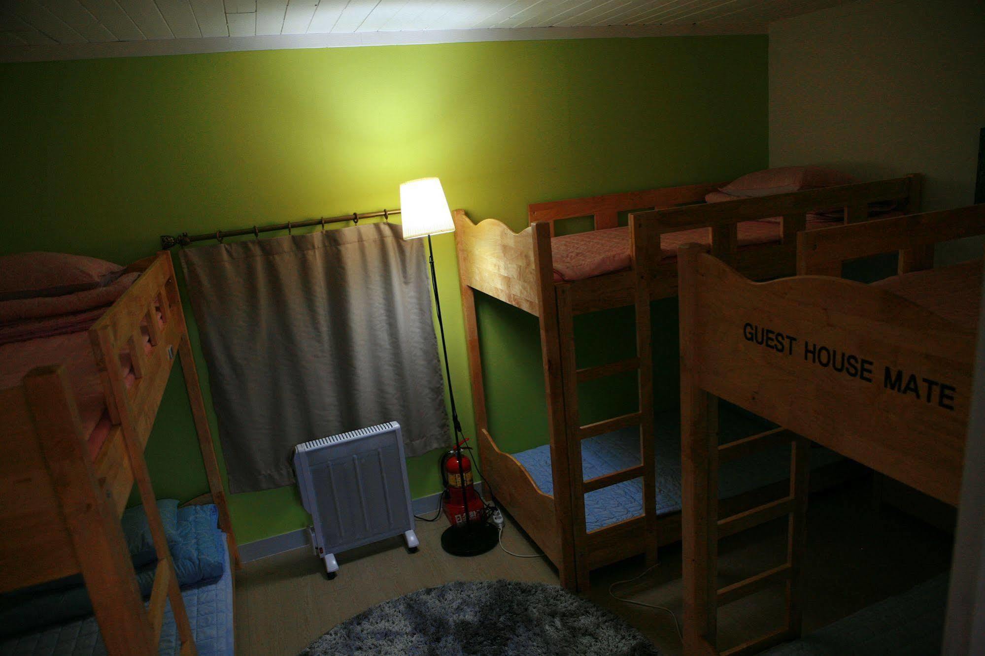 Guesthouse Mate Pusan Zewnętrze zdjęcie