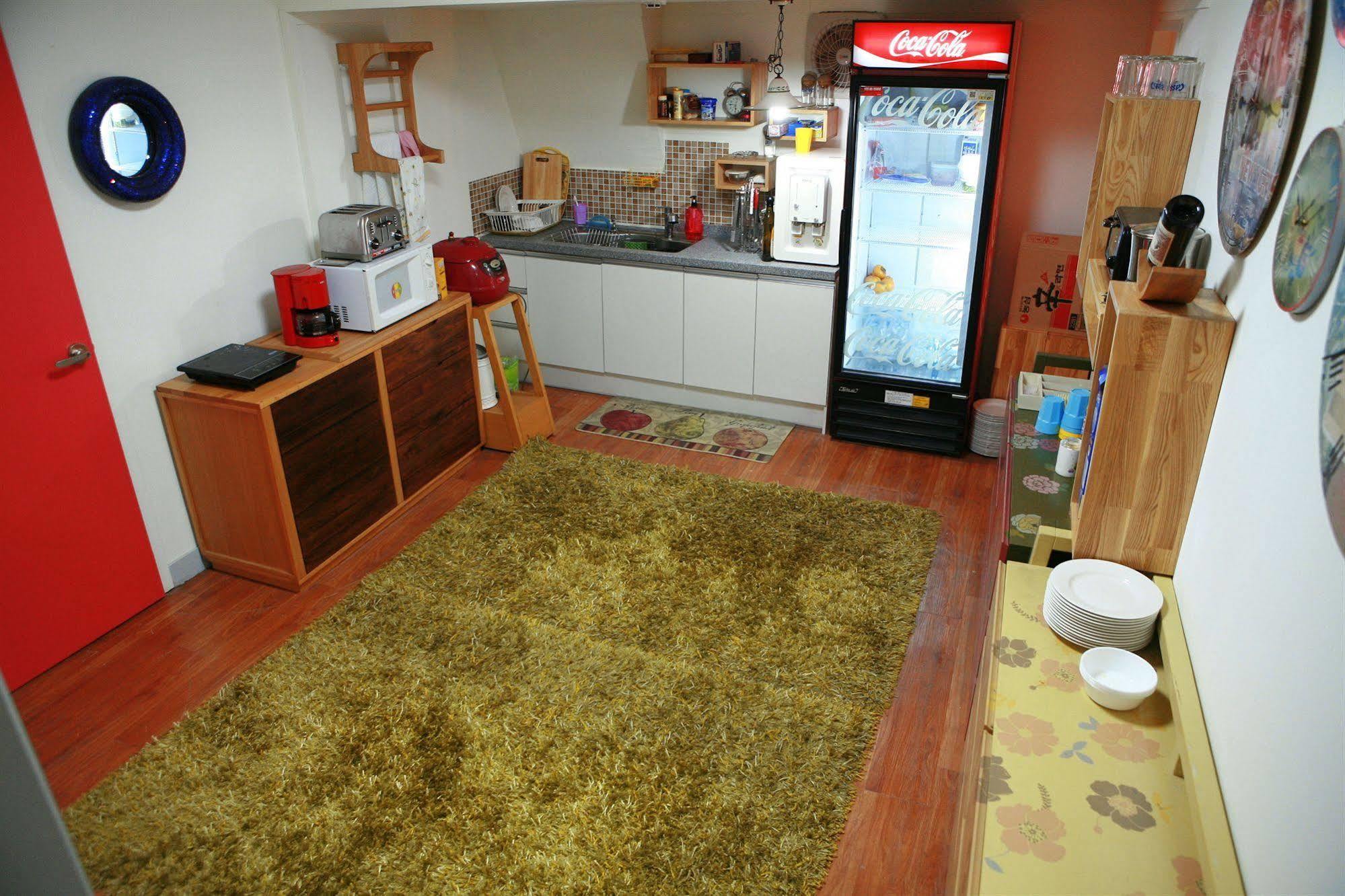 Guesthouse Mate Pusan Zewnętrze zdjęcie